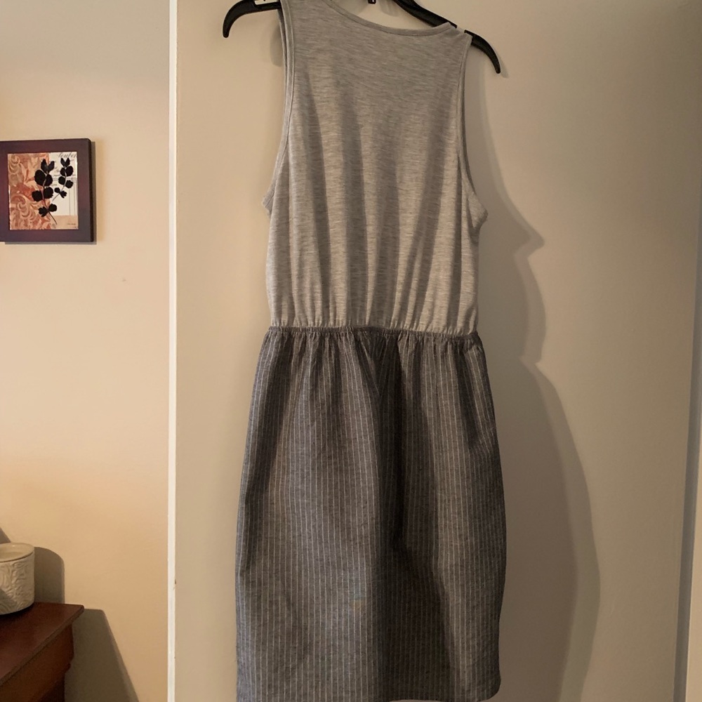Sleeveless summer dress - Picture 3 of 3